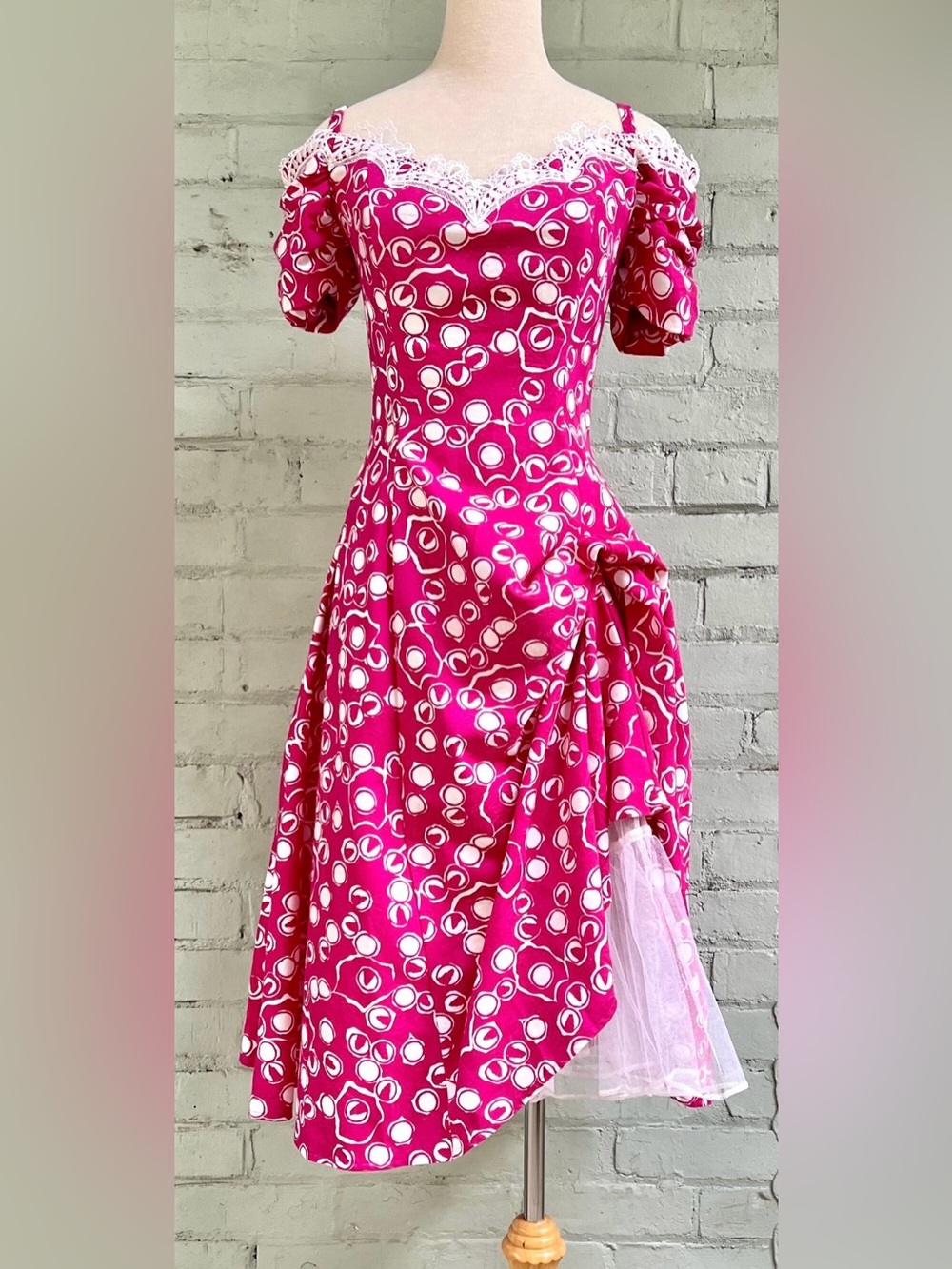 Vintage 80s Floral Fit-and-Flare Dress with Puff Sleeves